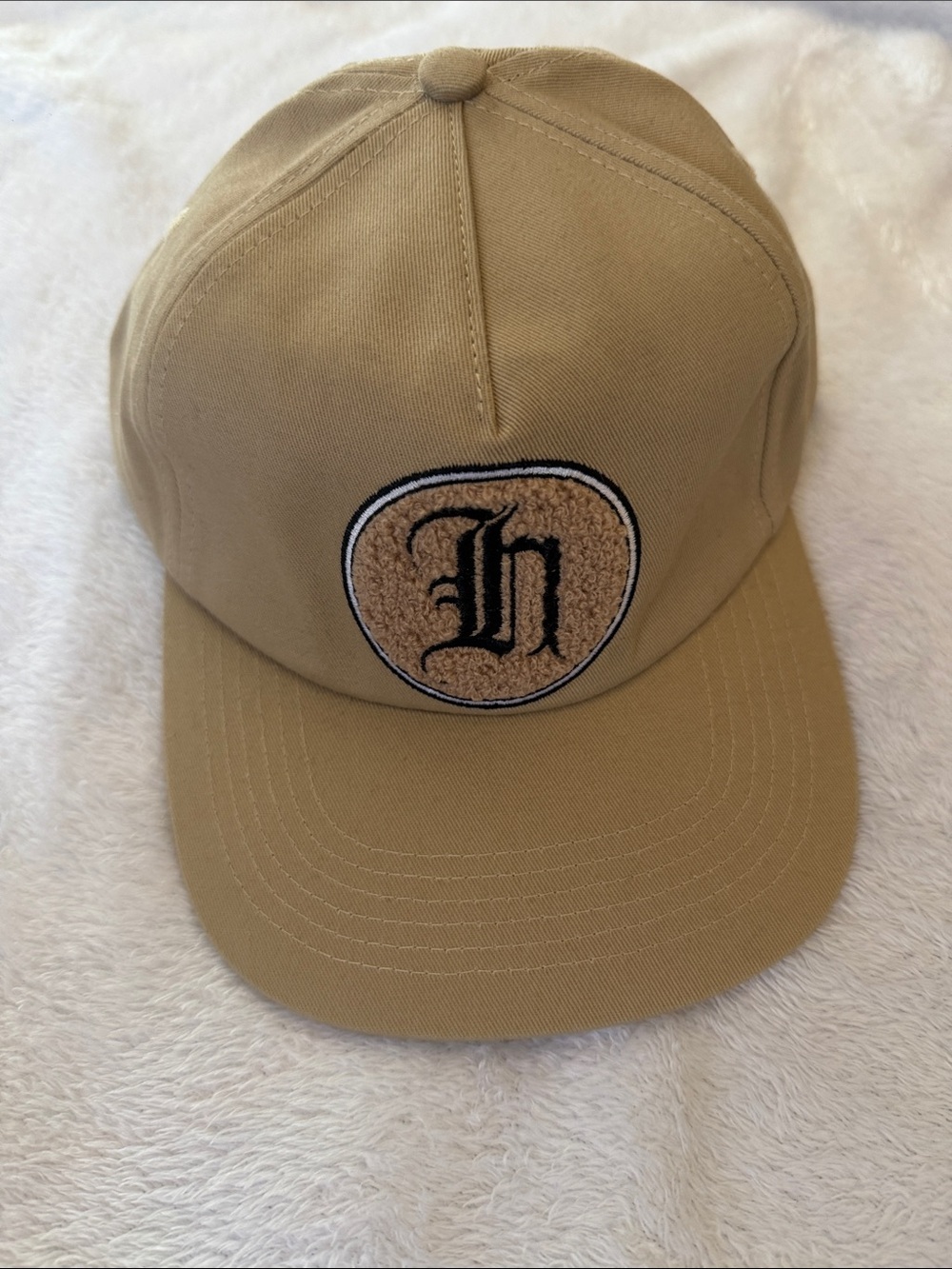 Embroidered 'H' Patch Tan Baseball Cap - Casual Men's Hat